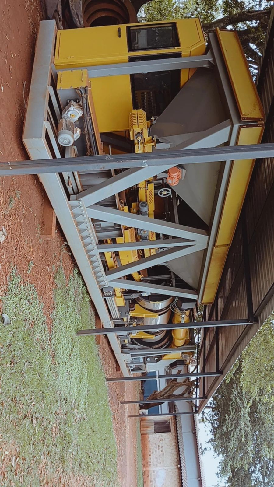 Usina de asfalto marca Margui capacidade de 10/20t/h ano 2021 - Thumbnail 3